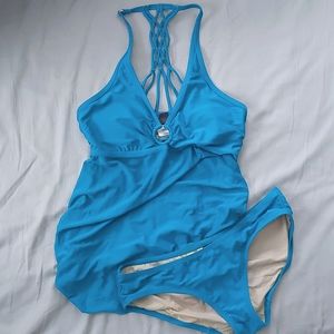 A pea in the pod maternity swimsuit